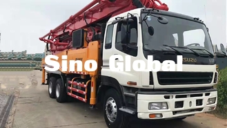 De rode Vrachtwagen Sany 46m van Tweede Hand Concrete Pompen met Isuzu Chassis