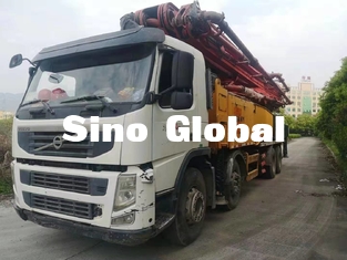 Rode Gebruikte Concrete Pompvrachtwagen met Volve-Chassis 56m/6 Sectie