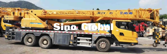 2de handkraan XCMG 25 Ton, gebruikte vrachtwagen opgezette kranen 21m Draaiende Diameter