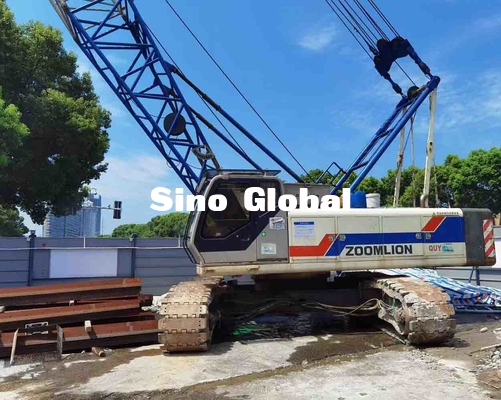 Kraan 70 Ton QUY70 Model 61 Ton Weight van het Zoomlionmerk Gebruikte Kruippakje